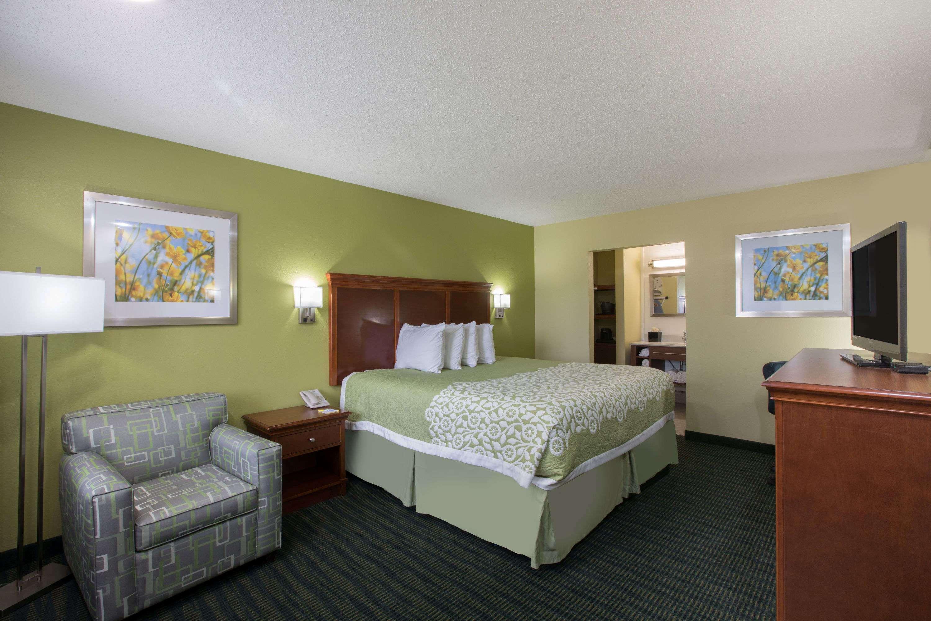 Days Inn & Suites Big Spring Esterno foto