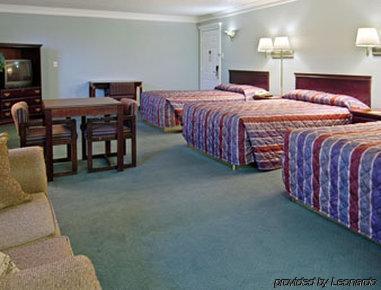 Days Inn & Suites Big Spring Esterno foto